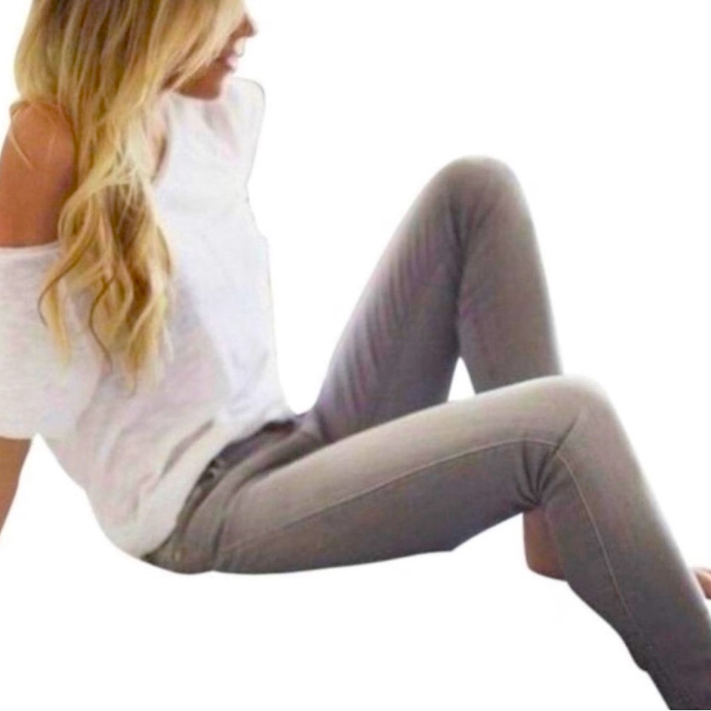 CAbi Lou Lou gray slim straight jeans